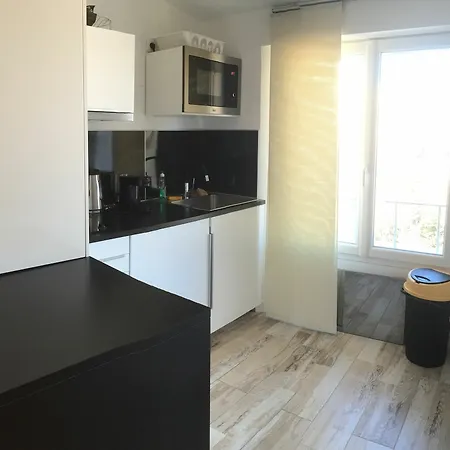 Design - 19 Perrin Apartmán *